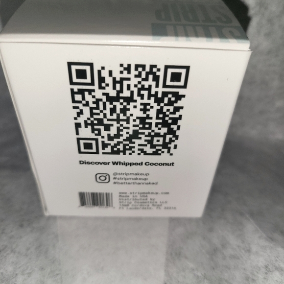 Strip Makeup Whipped Coconut Makeup Remover - Picture 8 of 10